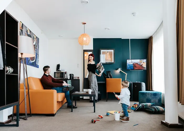 The Hague Teleport Hotel - Free Parking